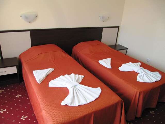 Отель Maverick Hotel Солнечный Берег-10